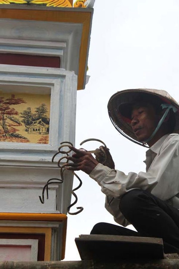 Vietnamese man hasn’t clipped his fingernails in over 35 years - 4