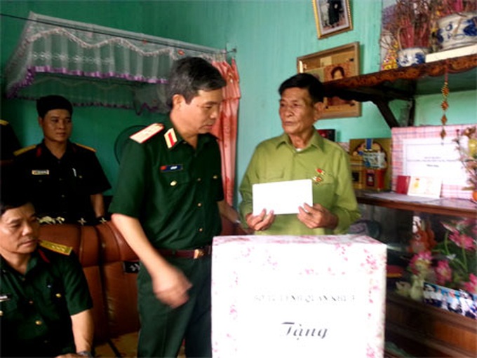 War veteran receives widespread support - 1