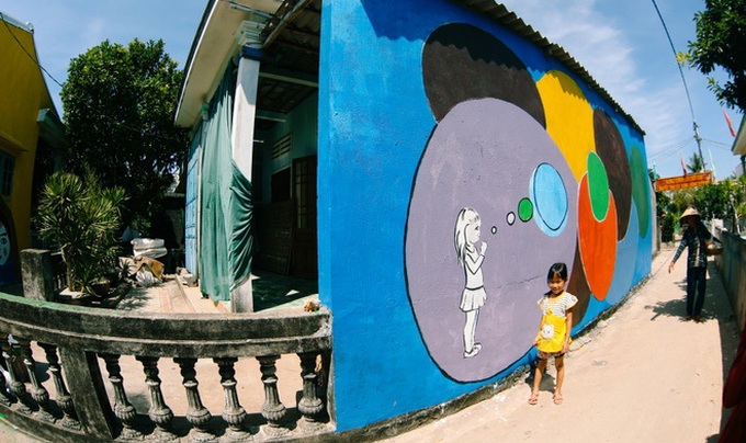 Colourful murals liven up village - 1