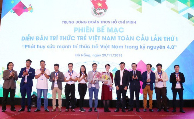 First forum for young academics opens in Danang - 1