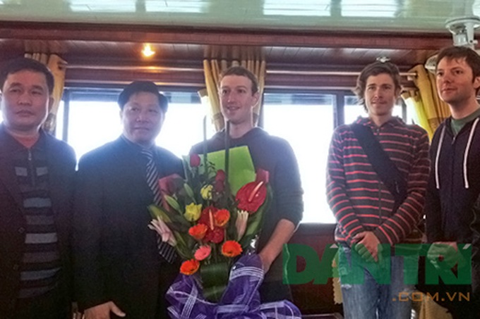 Facebook CEO Mark Zuckerberg on holiday in Vietnam - 5 Facebook CEO Mark Zuckerberg on holiday in Vietnam - 5