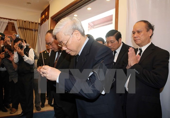 Leaders pay respect to Party Internal Affairs Commission’s head - 1