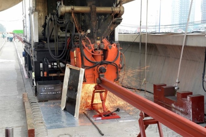 HCM City seeks extra US$800 million for metro line 2 - 1