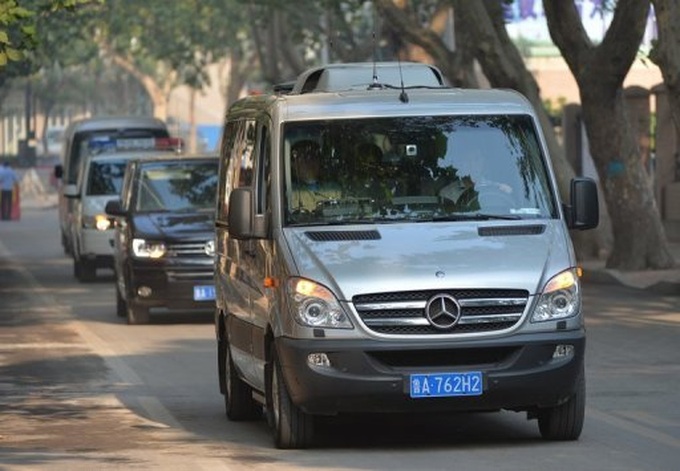 Defiant Bo Xilai hears further bribery claims in trial - 1
