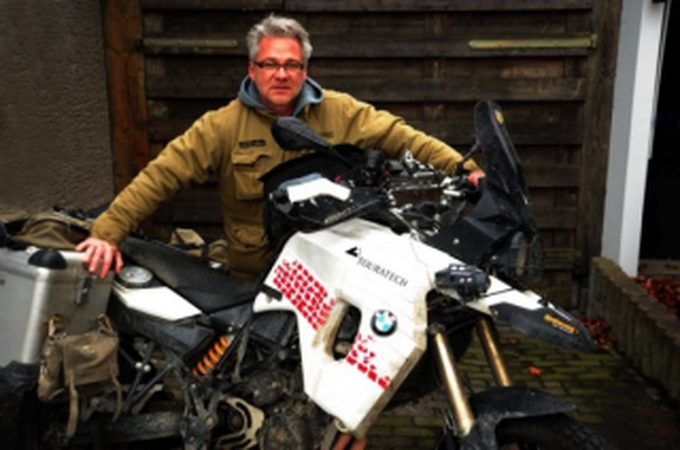 German journalist travels by motorbike to help Vietnamese poor children - 1