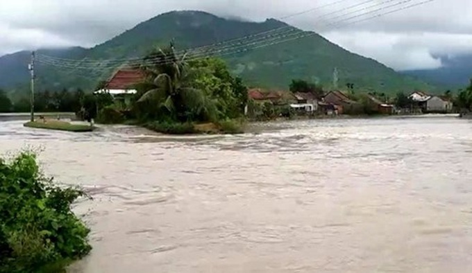 Southcentral region isolated by floods - 1