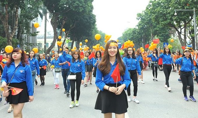 5,000 people walk in Hanoi on Good Deeds Day - 3