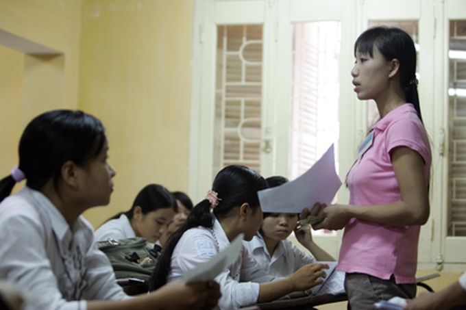 Programme to teach science in English ineffective - 1