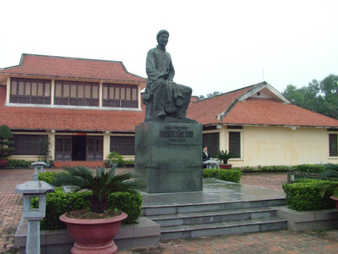 UNESCO honours Vietnamese poet Nguyen Du - 1