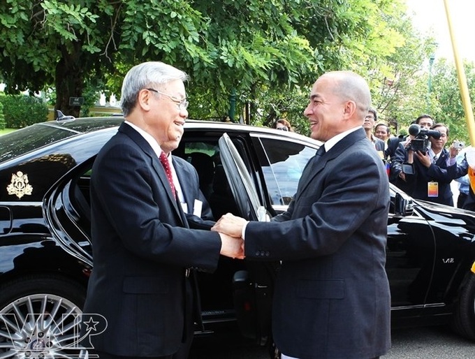 Party chief begins State visit to Cambodia - 1