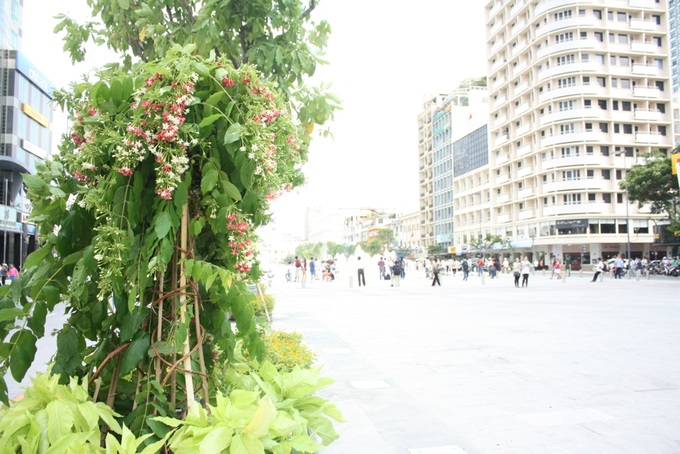 Saigon enjoys first pedestrian mall - 3 Saigon enjoys first pedestrian mall - 3