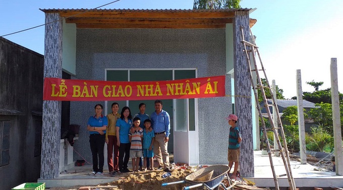 Readers help build new house for Phu Yen couple - 2 Readers help build new house for Phu Yen couple - 2