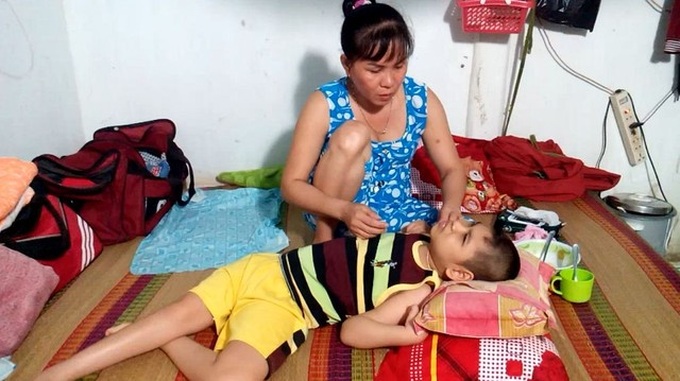Mother struggles to support cerebral palsy son - 1