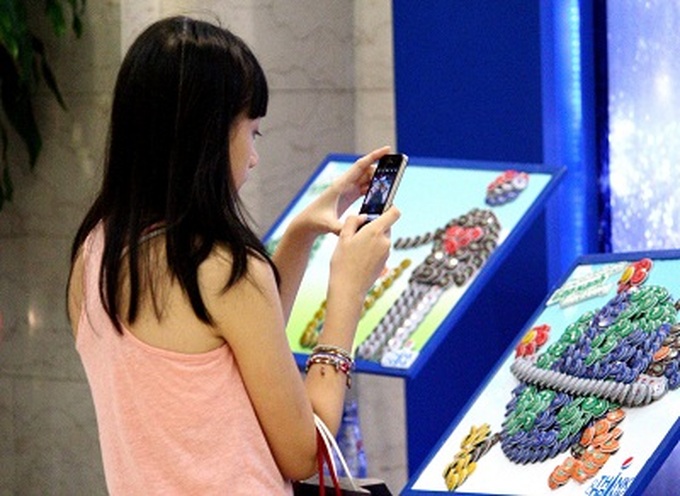 Bottle top art portrays environmental message - 5 Bottle top art portrays environmental message - 5