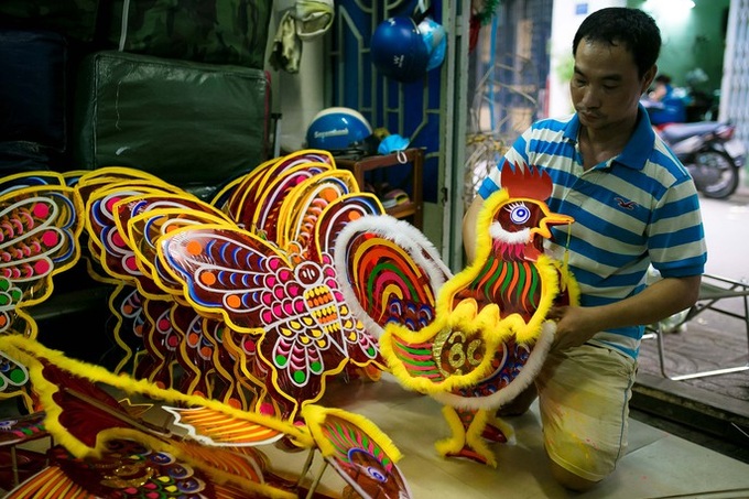 Lantern-making village revives in HCM City - 8
