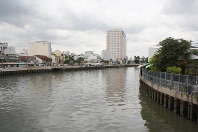 New face for HCM City’s most polluted canal - 4