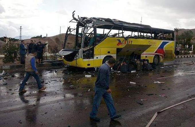 S. Korea 'shocked' as citizens killed in Egypt bus bombing - 1