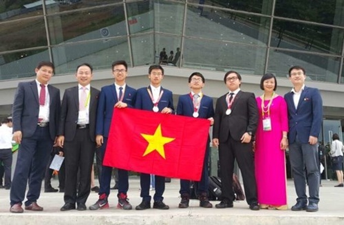 Vietnam reaps highest results at international chemistry Olympiad - 1 Vietnam reaps highest results at international chemistry Olympiad - 1
