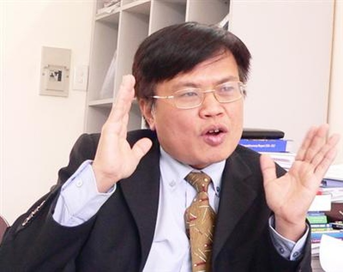 Economist examines the path to SOE restructuring - 1