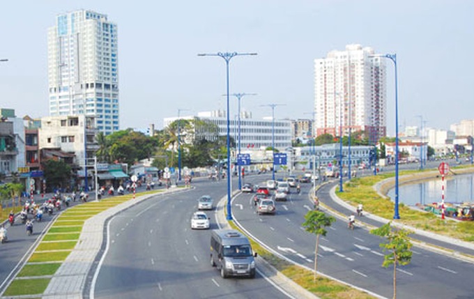 HCM City projects seek investors - 1
