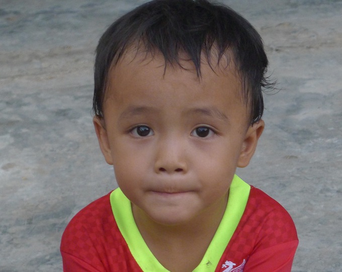 Three poor orphans desperately need help - 1