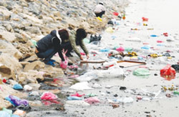 Nation faces solid waste problem - 1