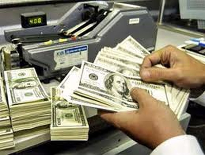 Banks fail to meet rising demand for dollar - 1