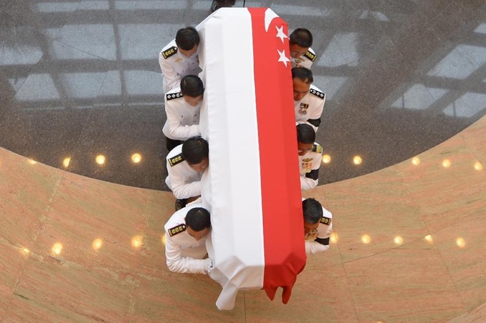 Grateful Singapore gives Lee Kuan Yew a hero's funeral - 2