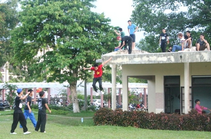 Parkour comes to Hue - 1 Parkour comes to Hue - 1