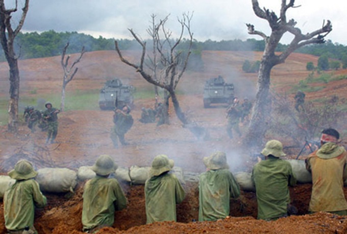 Vietnamese war films fail on realism - 1