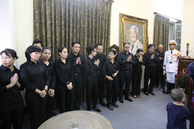Thousands pay respects to revered General Vo Nguyen Giap - 15 Thousands pay respects to revered General Vo Nguyen Giap - 15