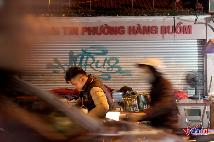Hanoi Old Quarter suffers graffiti tag rash - 5