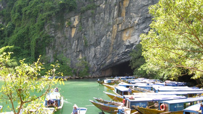 Quang Binh launches helicopter tours - 1 Quang Binh launches helicopter tours - 1