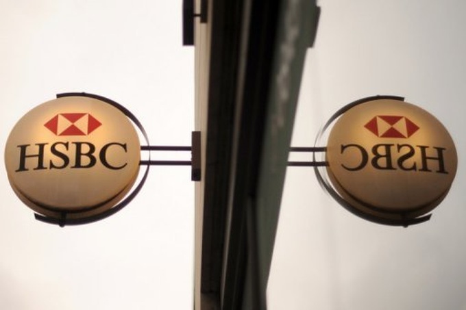 US lawmakers lash HSBC over laundering controls - 1