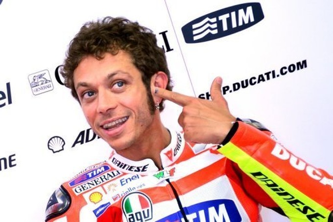 Rossi ready to ride with Lorenzo at Yamaha - 1