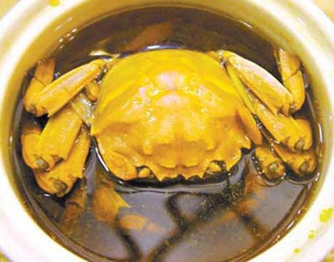 Bizarre translations on menues tickle foreign diners - 1