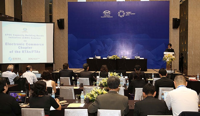 APEC officials seek new form of co-operation - 1