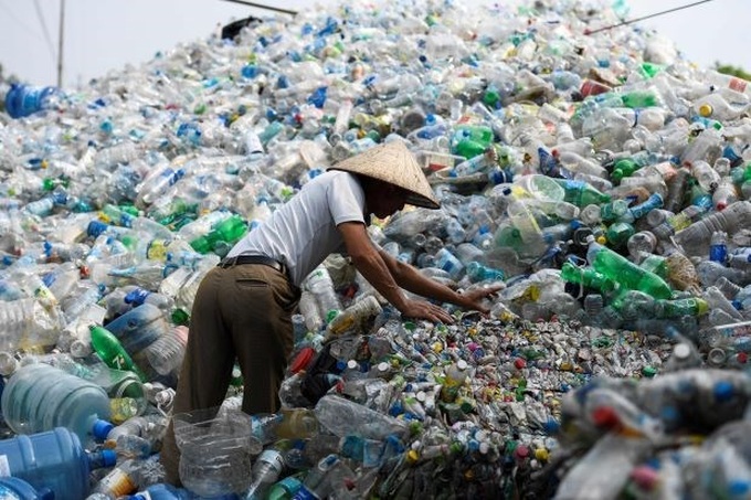 Experts warn ASEAN countries against plastic waste - 1