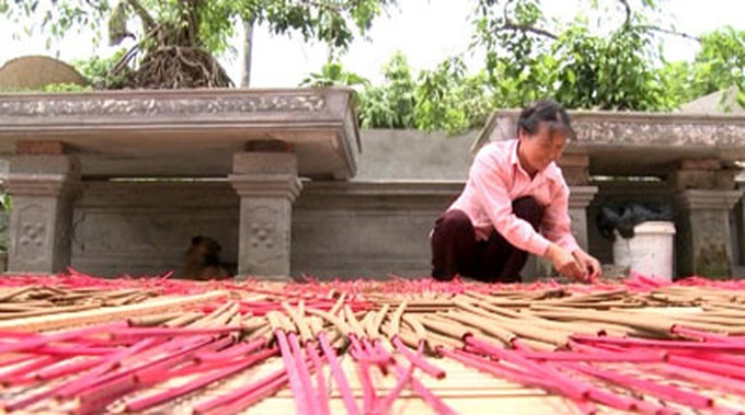 Phung Nghi incense captures essence of Vietnamese culture - 1 Phung Nghi incense captures essence of Vietnamese culture - 1