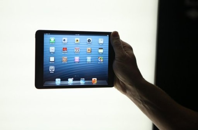 Apple iPad mini makes debut - 1