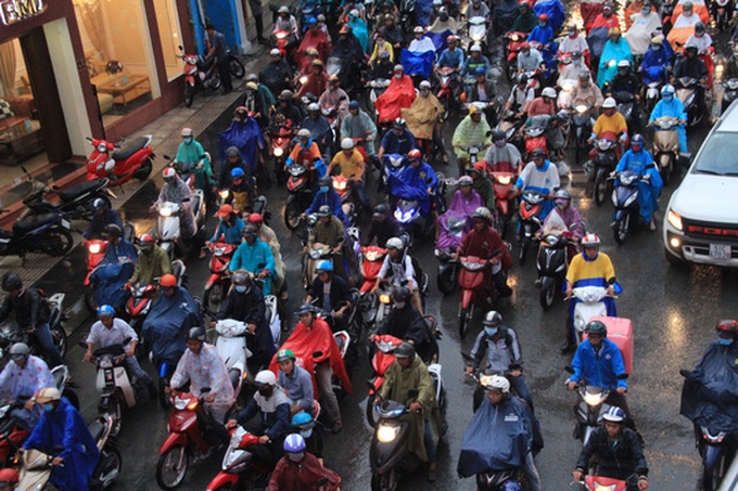 HCM City sees fewer traffic accidents, but higher deaths - 1