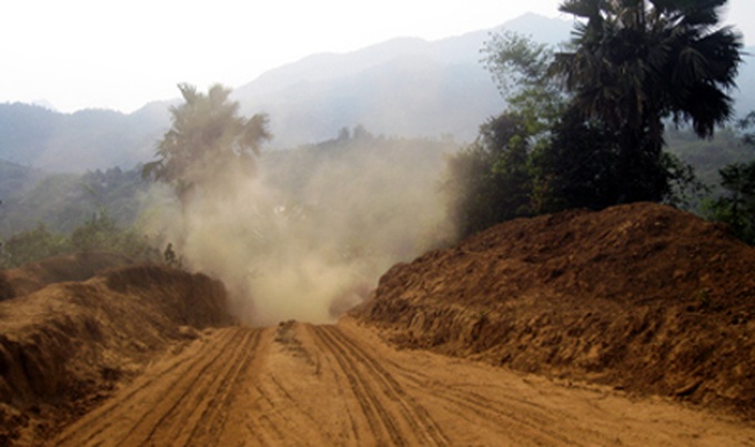 Mining in Nghe An harms people and environment - 4