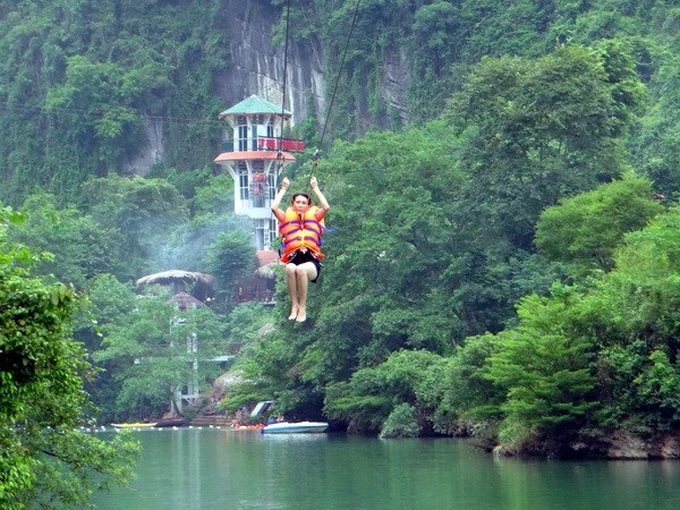 Quang Binh province targets 3.5 million tourists in 2018 - 1