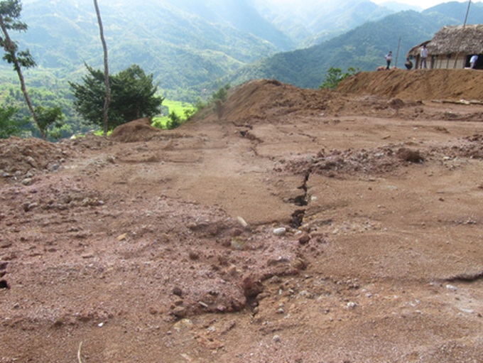 Mining in Nghe An harms people and environment - 5