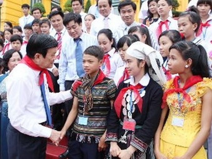 President meets underprivileged children - 1