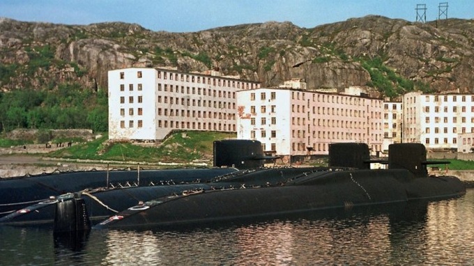 Russian nuclear submarine catches fire while under repair - 1