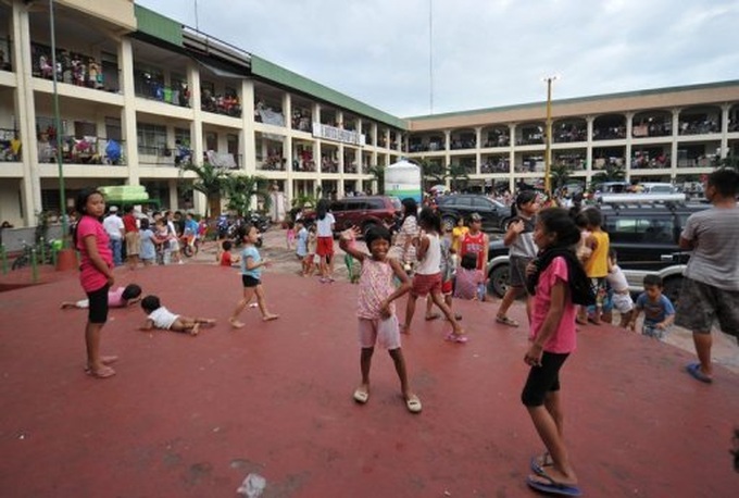 Philippines extends schooling to 13 years - 1 Philippines extends schooling to 13 years - 1