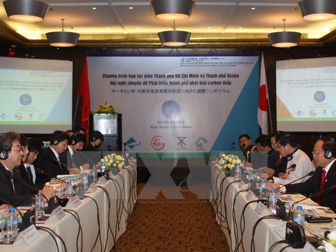 HCM City, Osaka discuss developing low-carbon city - 1