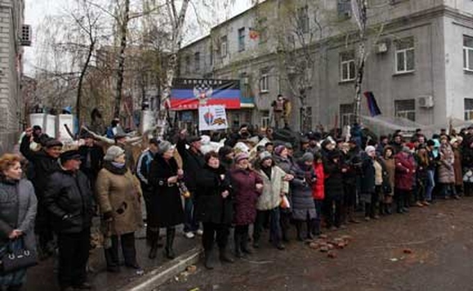 Ukraine launches 'anti-terrorist' operation in Slavyansk: minister - 1