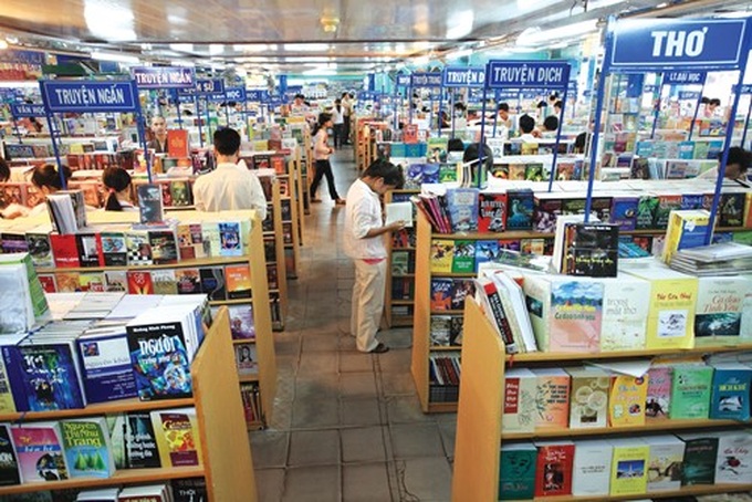 Experts bemoan decline in classic book reading - 1